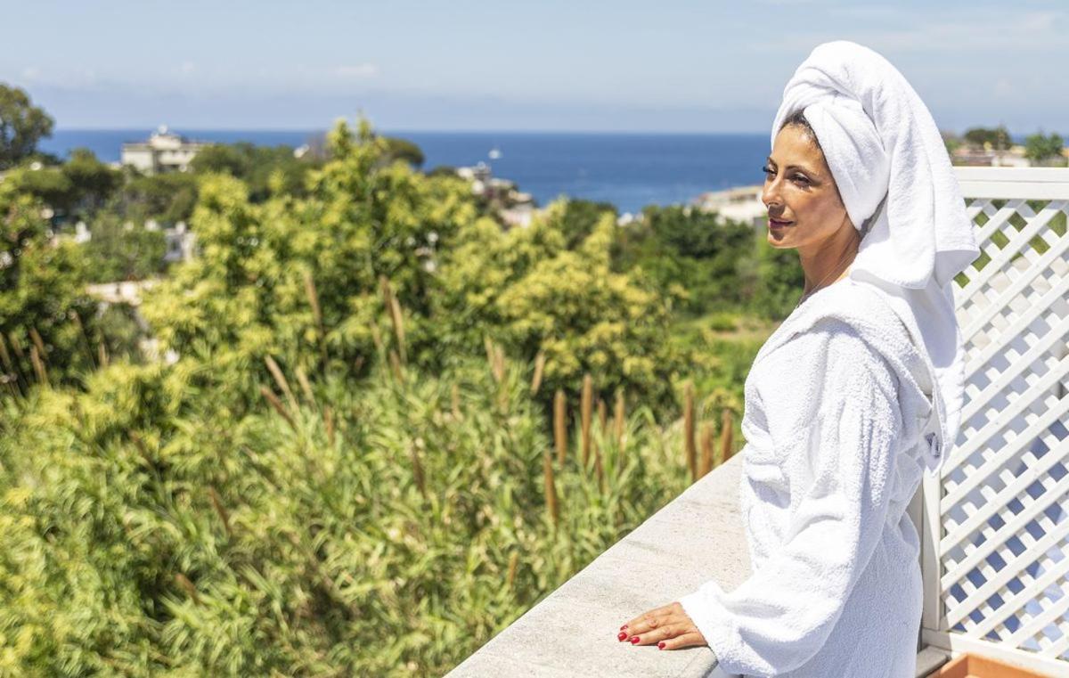 Bristol Hotel Lacco Ameno  Εξωτερικό φωτογραφία